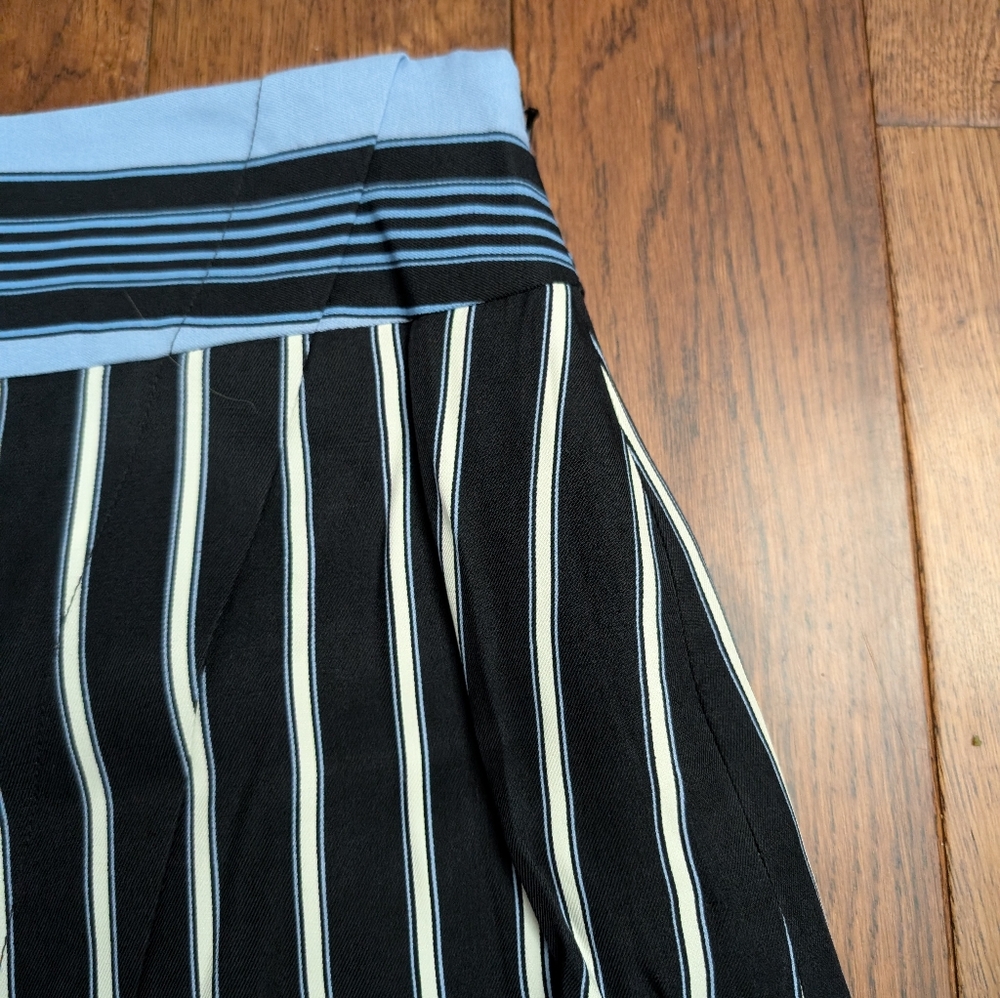 Loft Blue Stripe Pencil Skirt Womens Sz 4 Viscose Front Slit Career Chic NWT - Picture 3 of 6